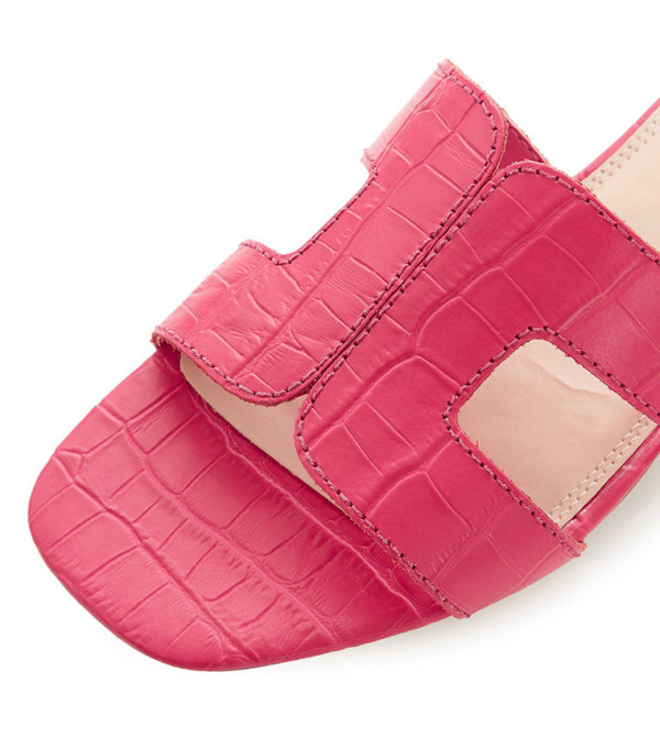 DUNE Loupe Leather Sliders in Red | endource